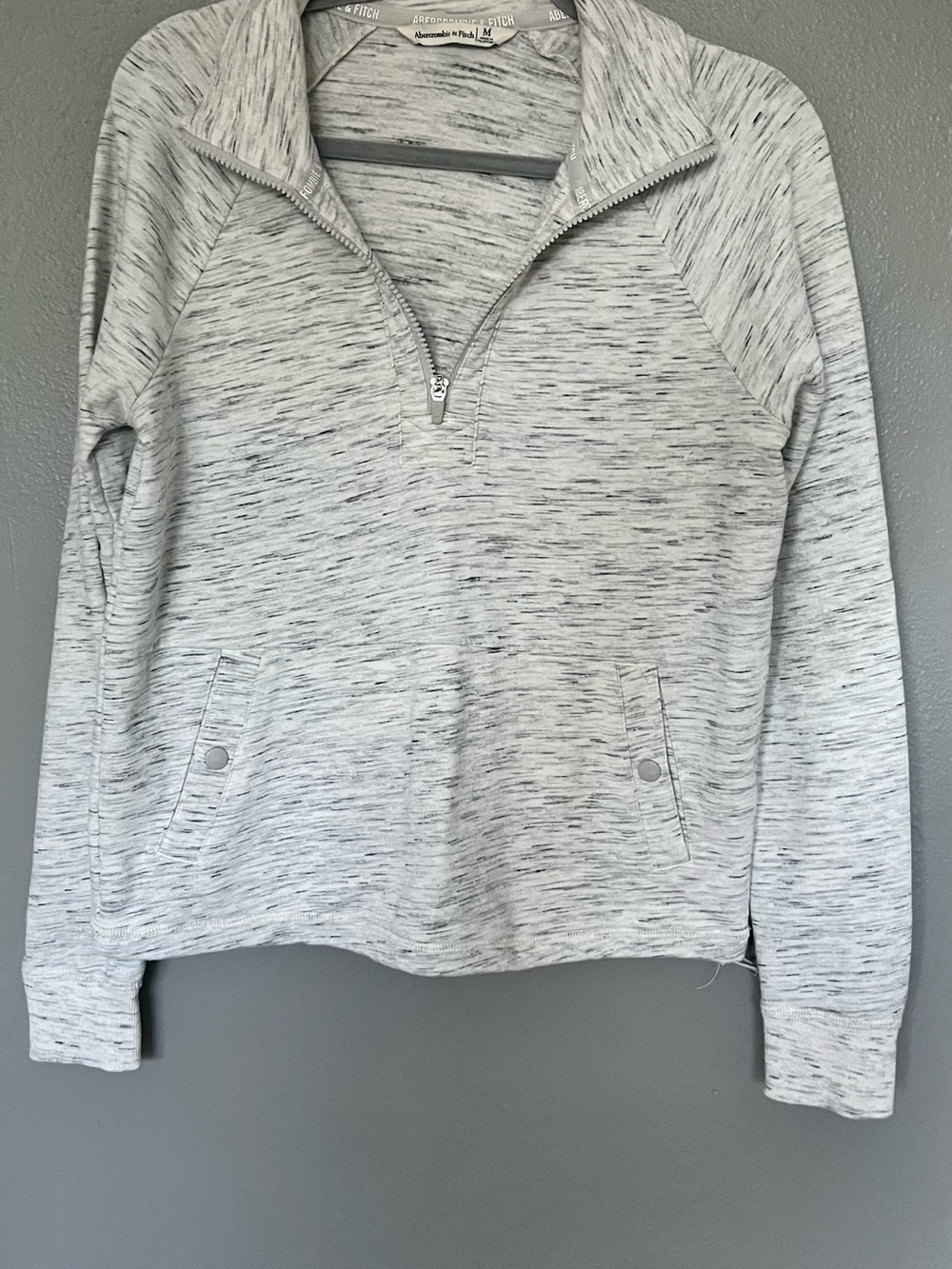 Abercrombie & Fitch Heather Light Gray Half-Zip Pullover